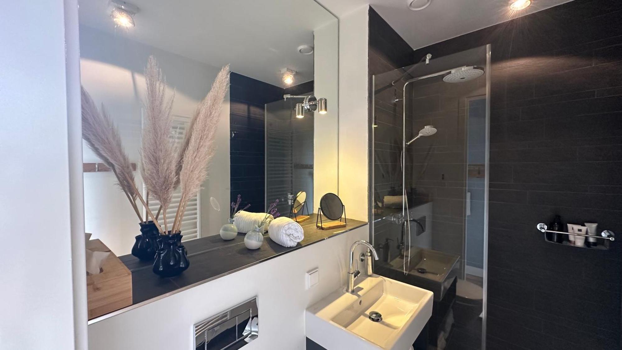 Luxe B&B "In De Schulp", Ontspan En Geniet Van Comfort En Stijl Amstelveen Eksteriør billede
